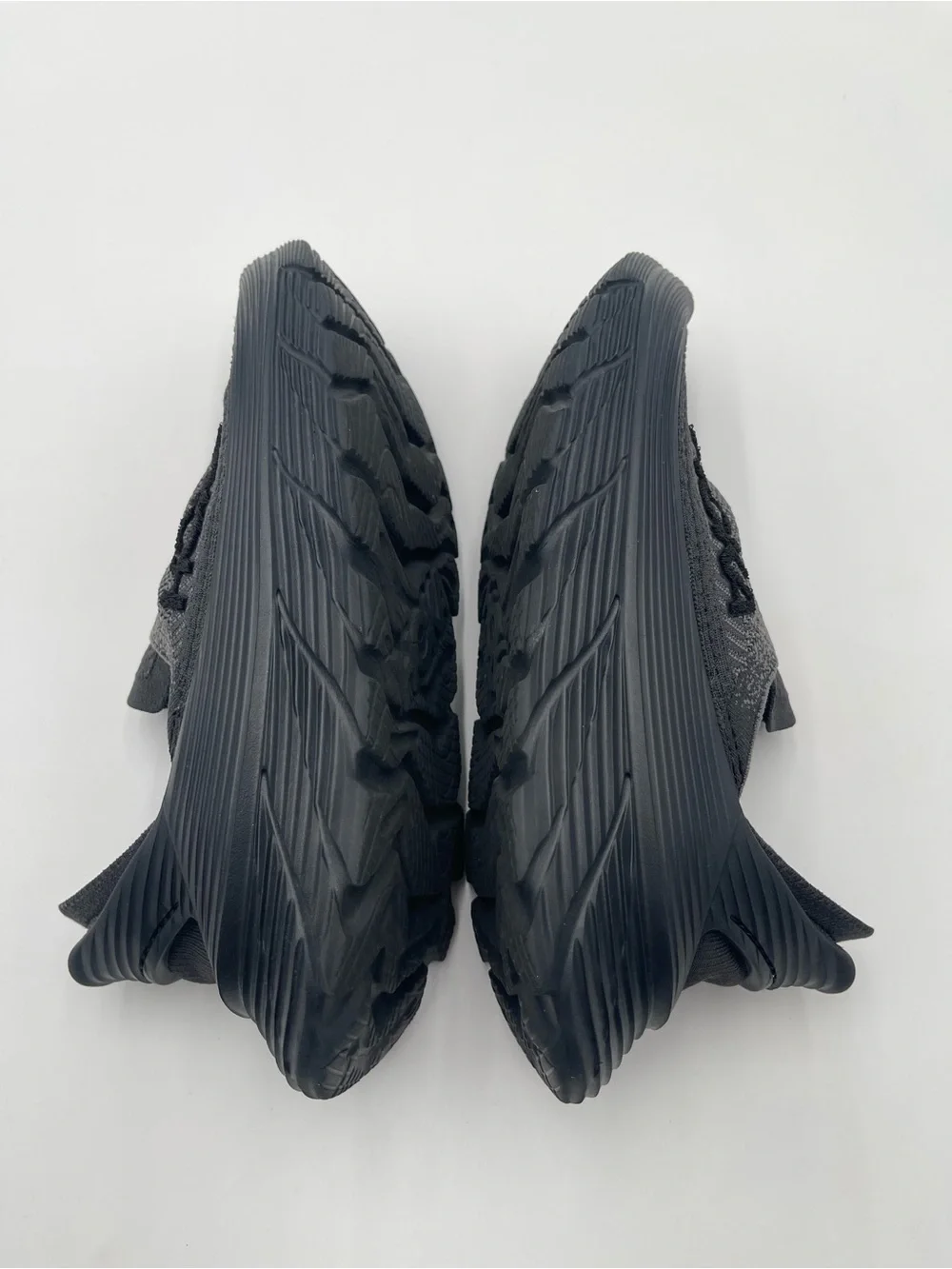 HOKA Restore TC Mens 10 Women 11 Black/Black Walking Shoes Comfort Athletic